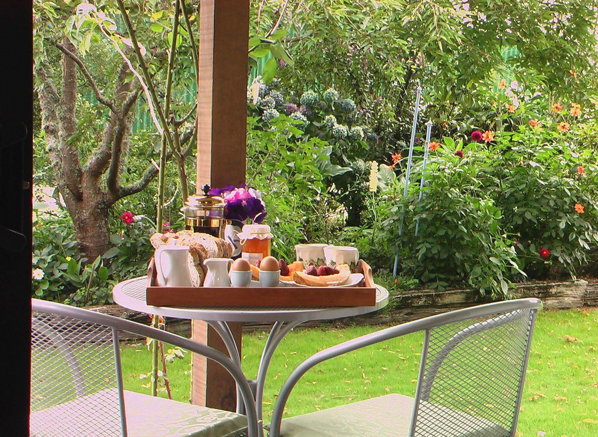 Annick House Bed And Breakfast Нельсон Экстерьер фото