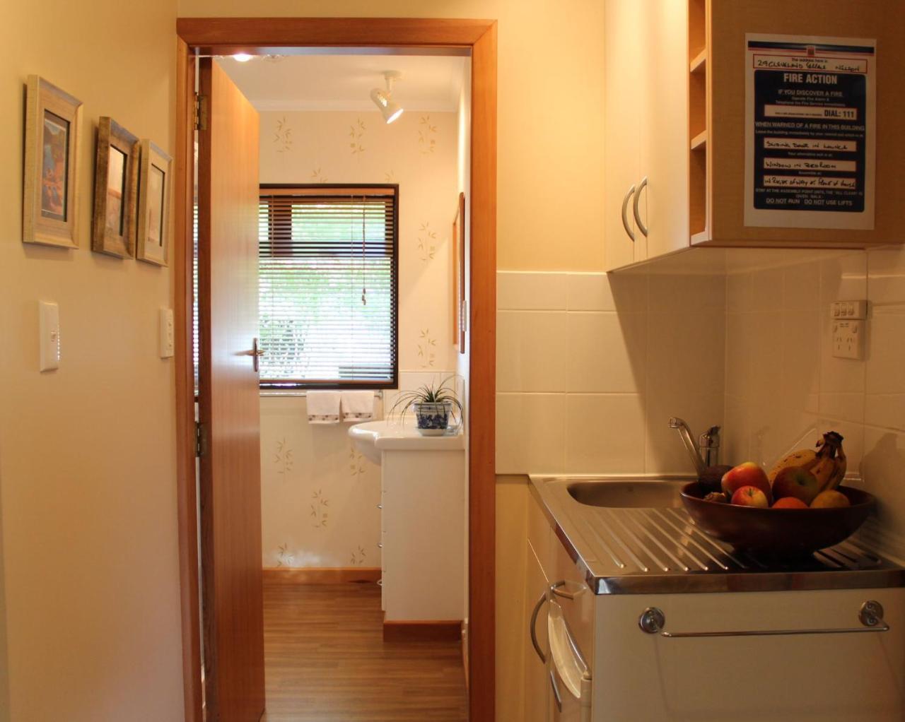 Annick House Bed And Breakfast Нельсон Номер фото
